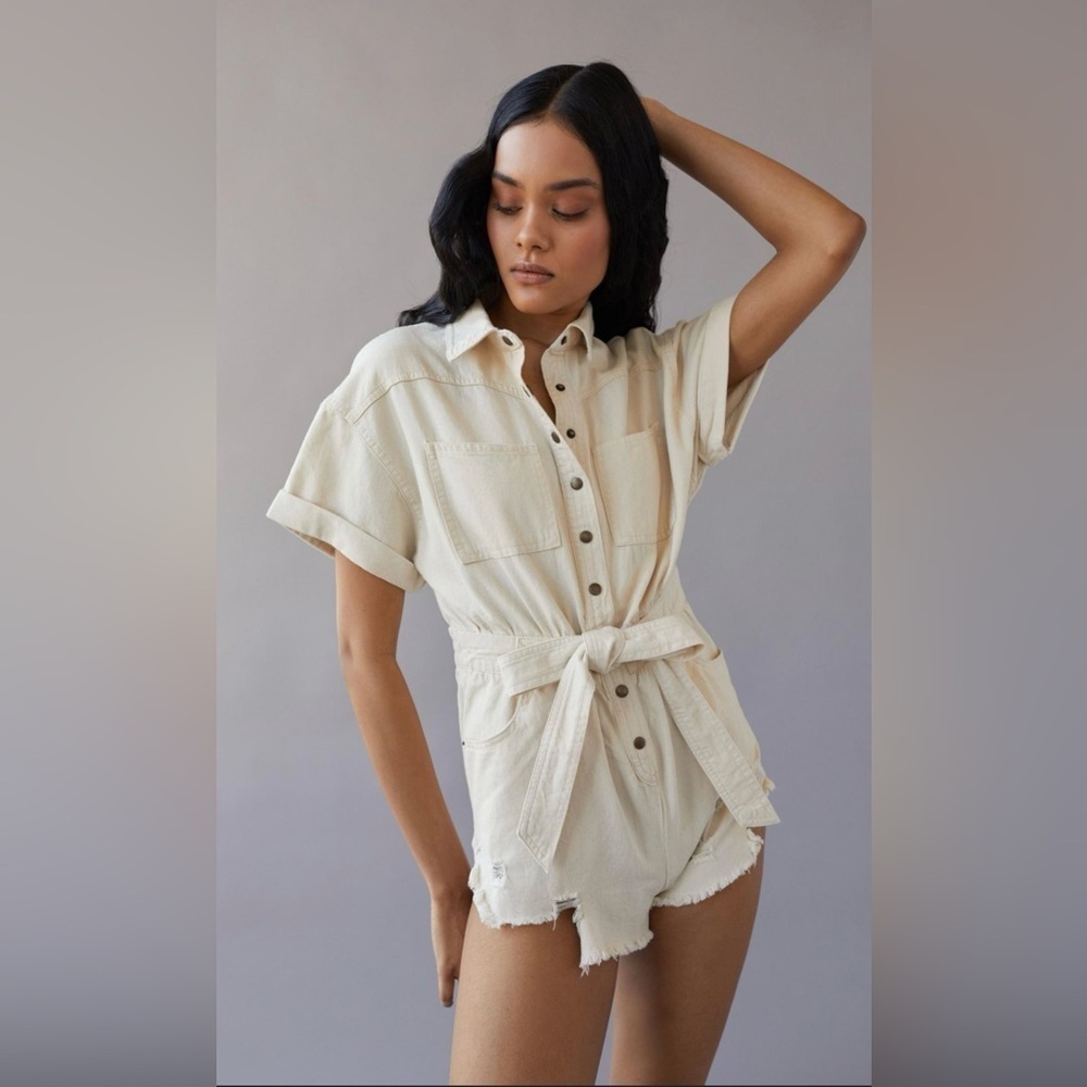 Urban Outfitters BDG Devin Distressed Denim Cream Romper - Picture 3 of 11